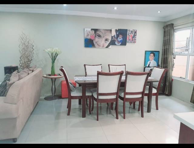 2 BEDROOM SIMPLEX FOR SALE IN SHERWOOD